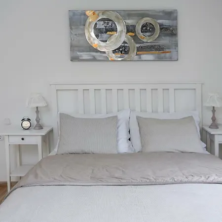 Erman Apartmán *